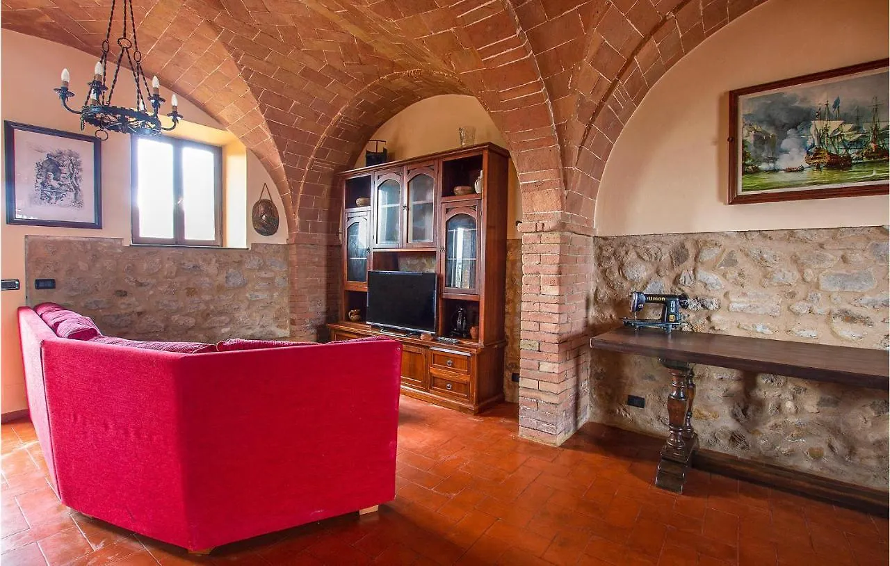 1 Bedroom Beautiful Apartment In Volterra Italië
