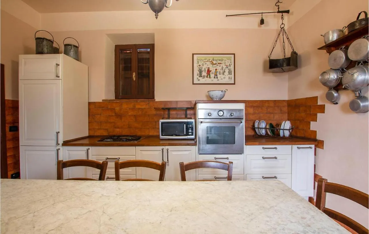 1 Bedroom Beautiful Apartment In Volterra
