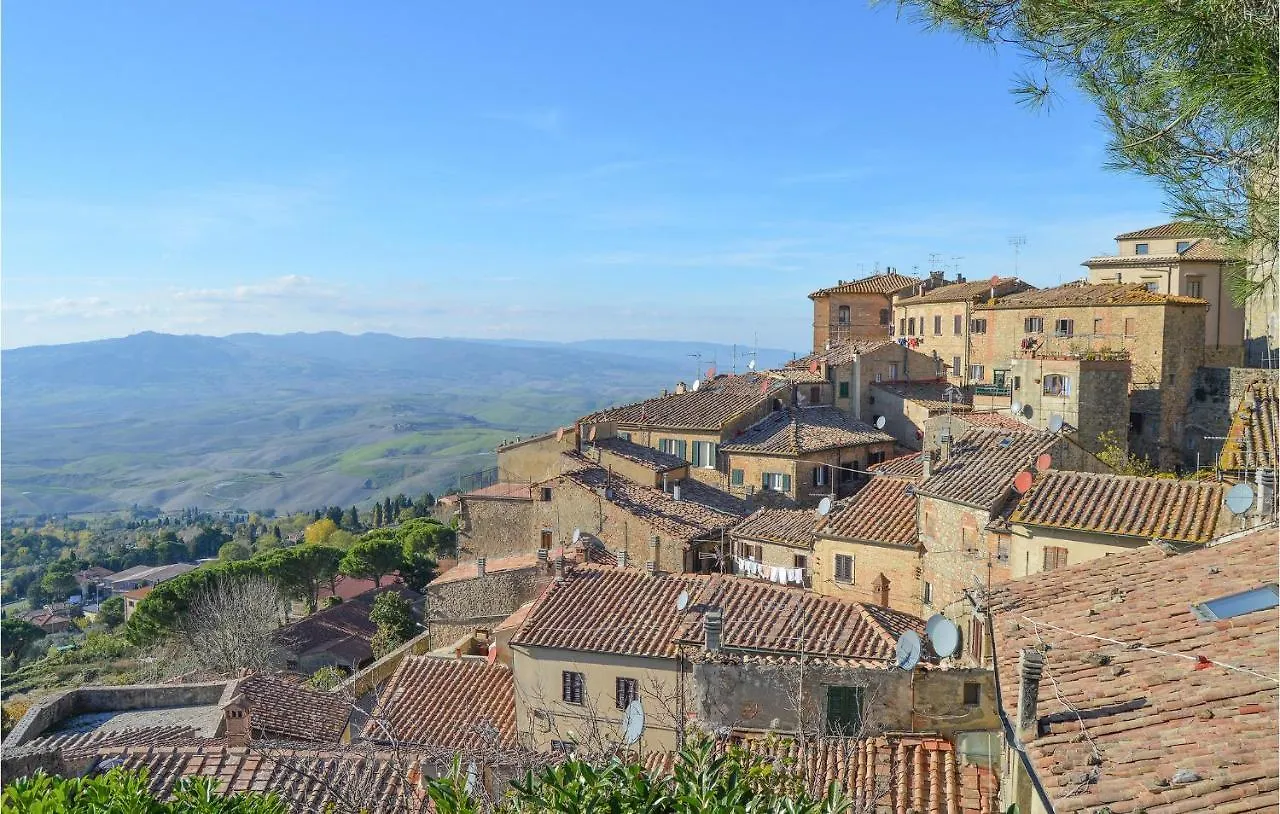 1 Bedroom Beautiful Apartment In Volterra Italië