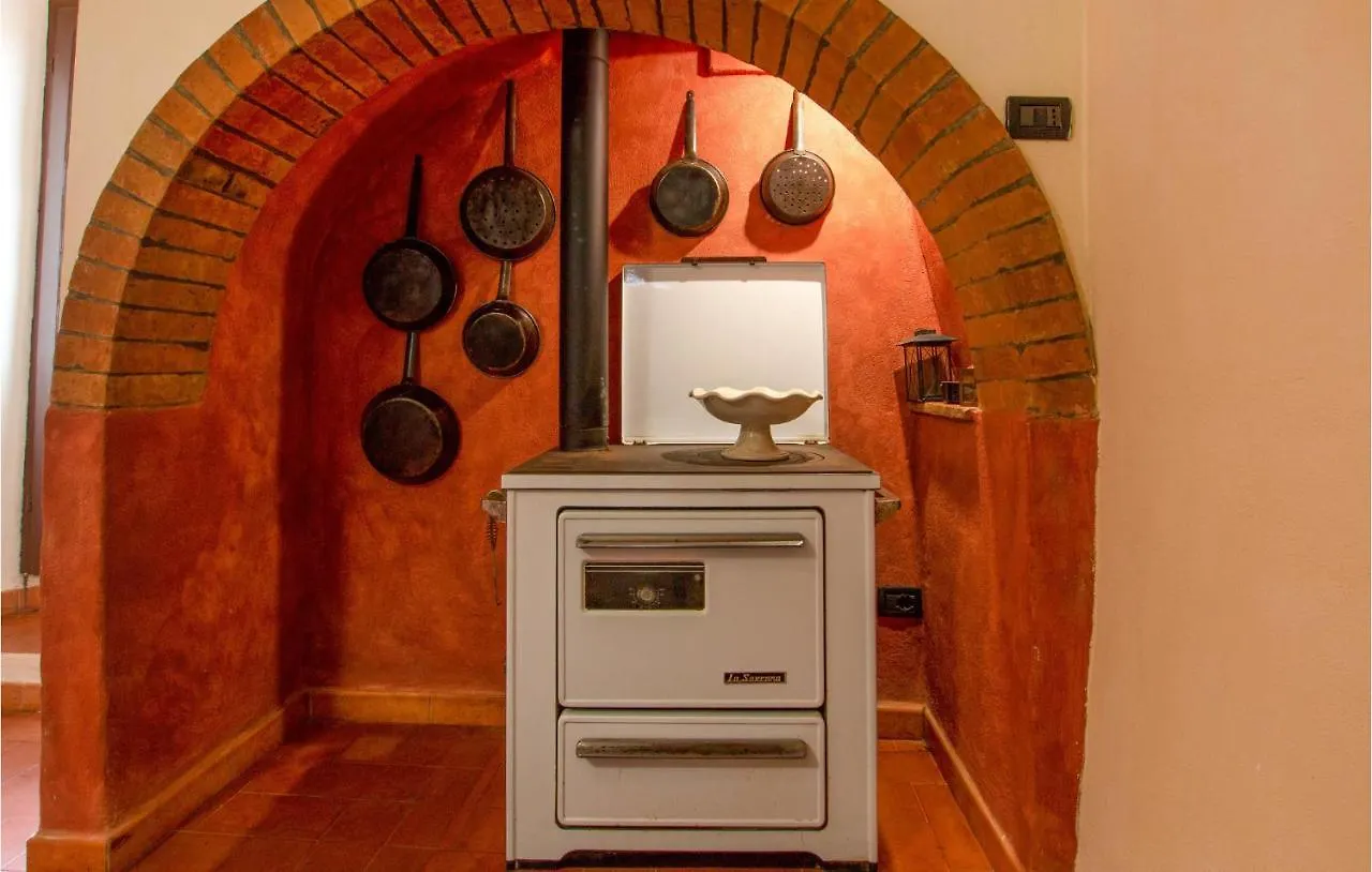 1 Bedroom Beautiful Apartment In Volterra 0*,