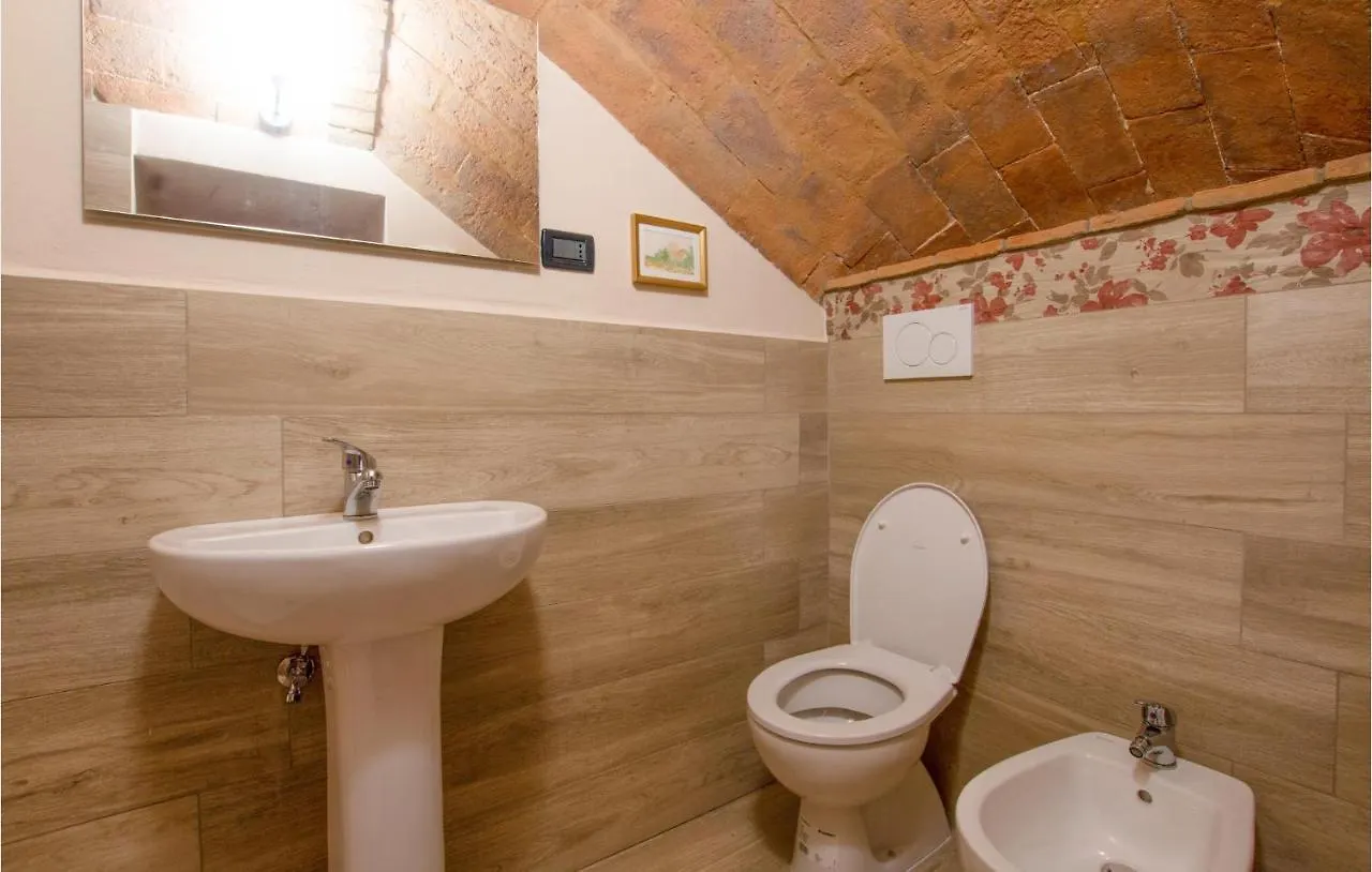 1 Bedroom Beautiful Apartment In Volterra